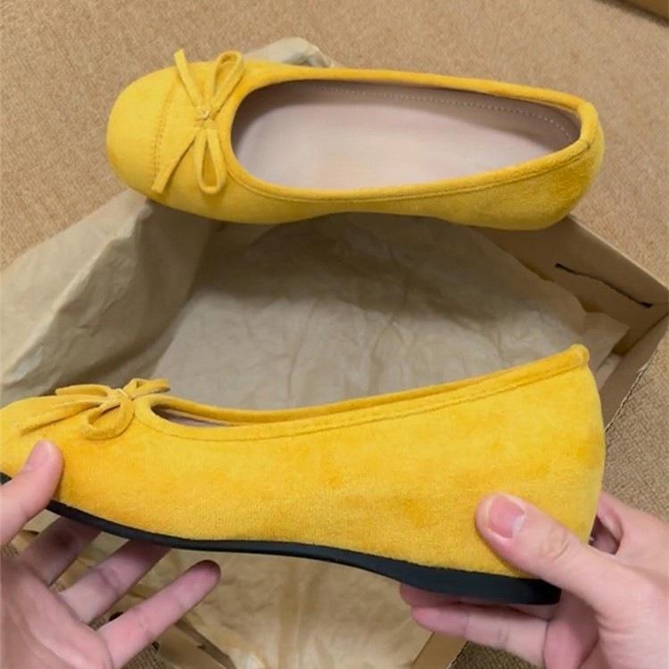 Xiaoxiangfeng Shallow Mouth Single Shoes Women's 2025 Autumn New Bow Flat Beanie Shoes Gentle Yellow Ballet Shoes