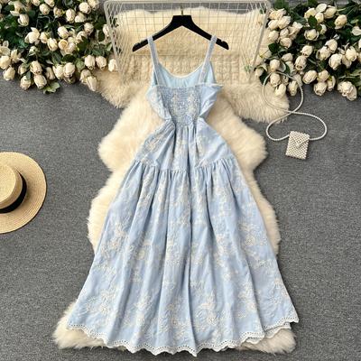 Damen Sommerurlaub Neckholder Strand Süßes, sanft besticktes Kleid mit hoher Taille
