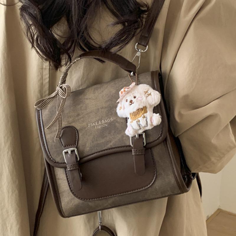 Schoolbag Korean version fashion backpack women's 1011 winter new simple fashion British college trendy with retro backpack