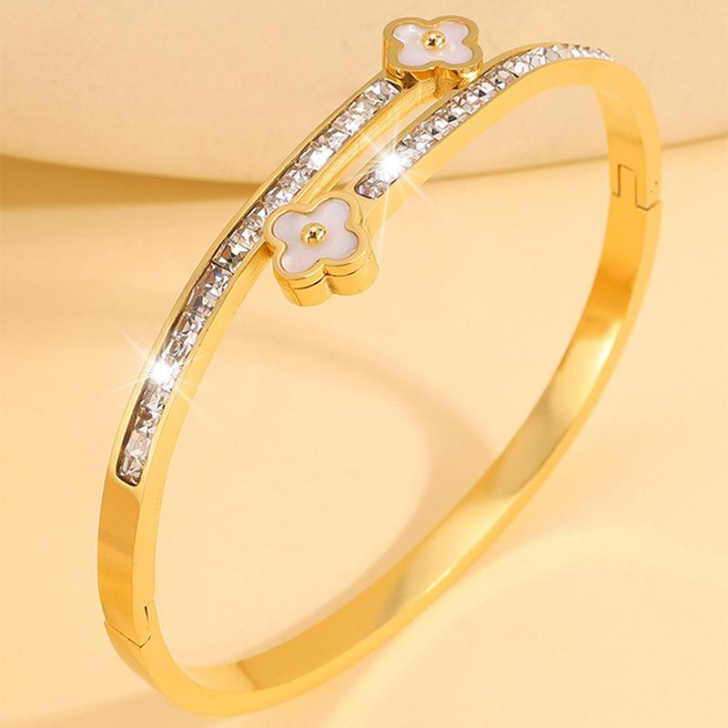 Titanium Steel Bracelet, European and American Fashion Four-leaf Clover Open Bracelet, Women's Diamond-encrusted Hot-selling K Gold Non-fading