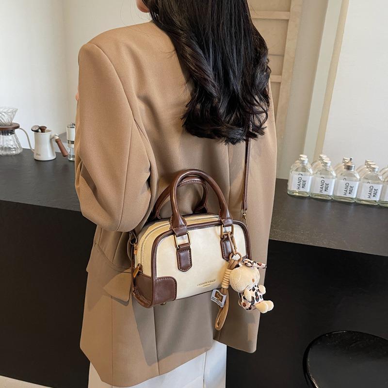 Maillard Fashion Commuter One Shoulder Crossbody Portable Small Bag Women's Autumn and Winter New Retro Pillow Bag