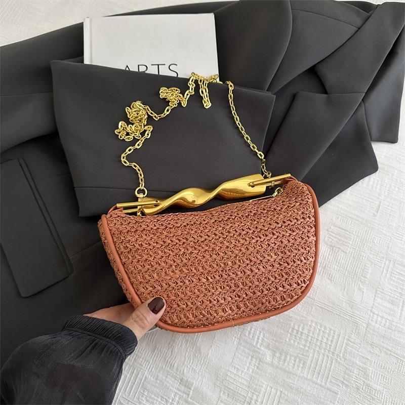 

Popular niche design casual vacation wind hand carry straw bag women s versatile contrasting color design messenger bag коричневый