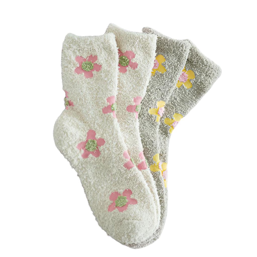 Women’s Fluffy Flower Sleep Socks – Beige & Green (2-Pack)
