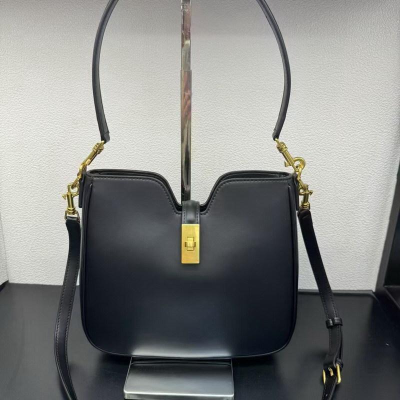 2025 Новая женская сумка из натуральной кожи кожаный чехол для головы мягкая сумка-ведро для подмышек одно плечо диагональная сумка с перекрестными краями маленькая сумка 245x215x5CM чёрный 6615₽