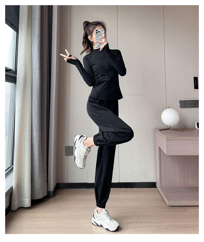 Women's 2024 Quick-Dry Sports Set: Morning Run, Hiking, Yoga, and Fitness Outfit