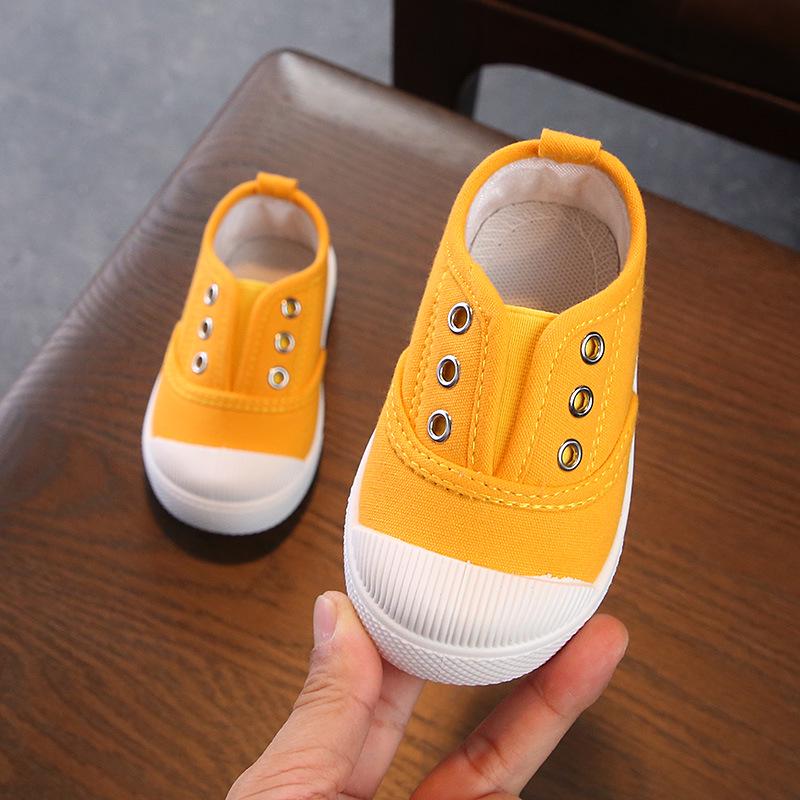 Children's Canvas Shoes with Soft Sole for Indoor Kindergarten - White Girls' Shoes