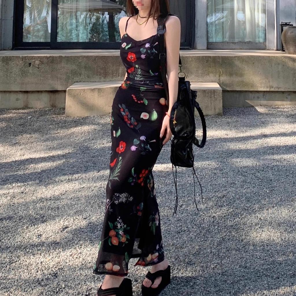 Low-Neck Off-Shoulder Slim-Fit Printed Camisole Dress, Waist-Cinching, Hip-Hugging, Summer Style for Women