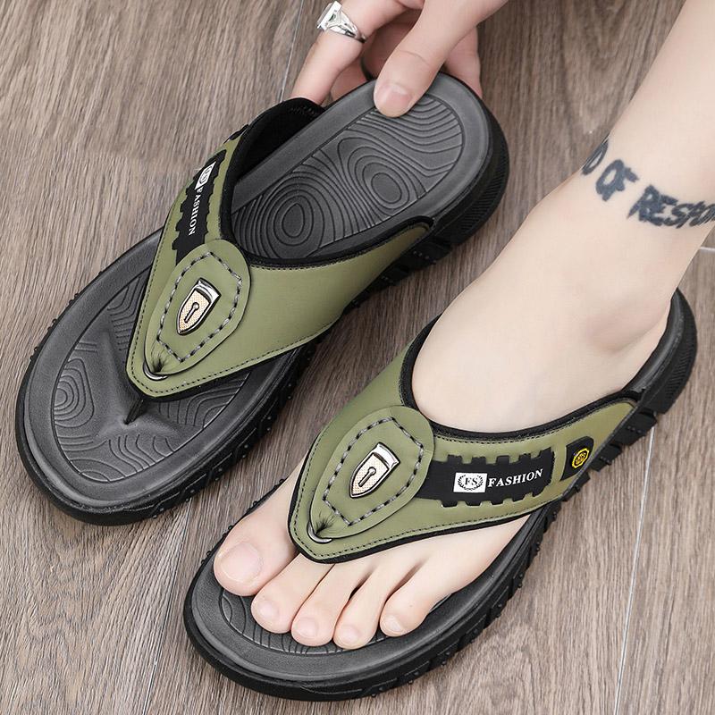 Men's outdoor casual flip flops summer new anti slip soft sole comfort beach slippers fashion breathable versatile walk sandals