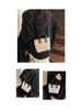 Elegant Light Luxury Crossbody Bag – Trendy Single-Shoulder Bucket Handbag for Women.