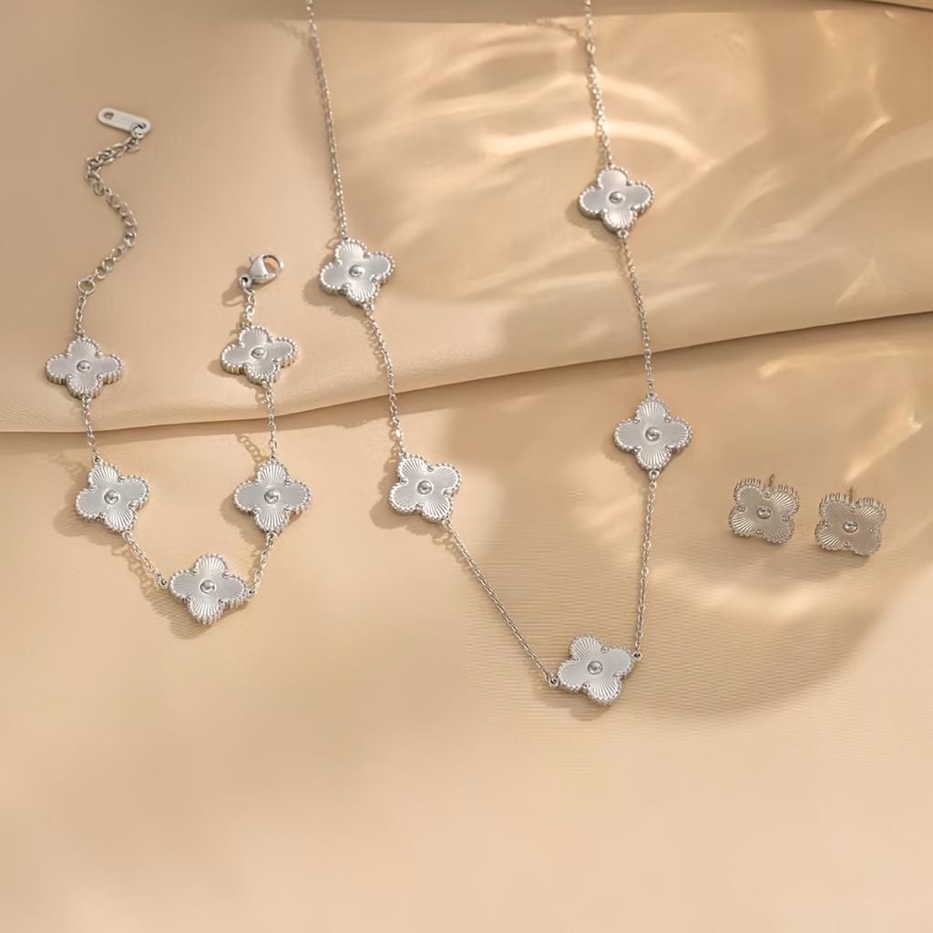 13mm Four-Leaf Clover Popular Set Titanium Steel Non-Fading Necklace Earrings and Bracelet Set