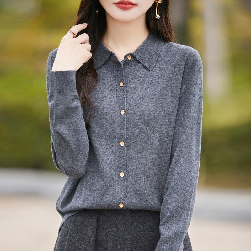 Polo Collar Knitted Cardigan: Slim Fit, Solid Color, Versatile for Spring & Autumn Women's Business Casual Wear