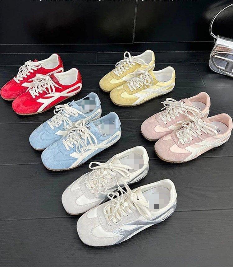 

Версия из мягкой кожи~ внутренняя высота увеличена на 4 см, ретро-кроссовки Форрест Гамп, новинка 2025 года, немецкие тренировочные кроссовки, универсальные спортивные и повседневные кеды 40 розовый