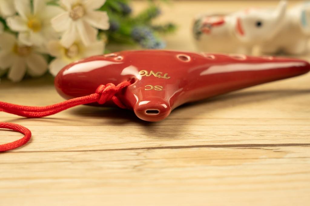 TNG Ocarina Musical Instrument Holes High Quality Single SC Ocarina Tube Playing Glazed Finish [12 / Soprano/C Key/Red] (with Strap)