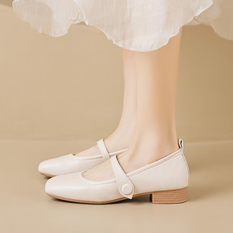 

Weiwei 9169-6 Mary Jane Women s Summer Retro Leather Chunky Heel Shoes Plus Size 35 абрикосовий