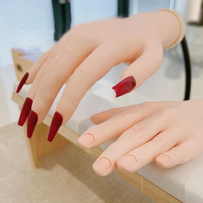 Reusable Artificial Practice Hand For Nail Art Featuring Realistic Skin Texture And Stable Base