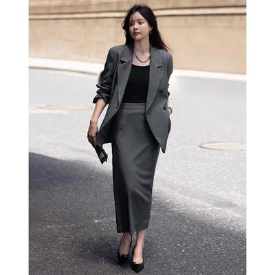 Trajes y combinados – Trajes de falda