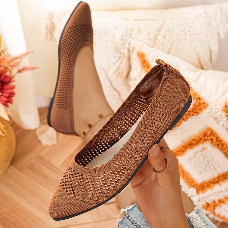 2026 New Women's Flat Shoes Fashionable Casual Comfortable Walking Shoes Large Pointed Shallow Elastic Knitted Surface Versatile