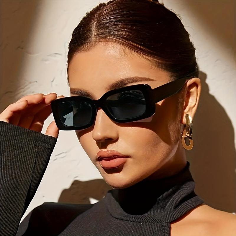 Protective Glasses Rectangle Fashion Sunglasses For Women Men Retro 90S Vintage UV400 Sun Shades Glasses For Summer Beach Travel