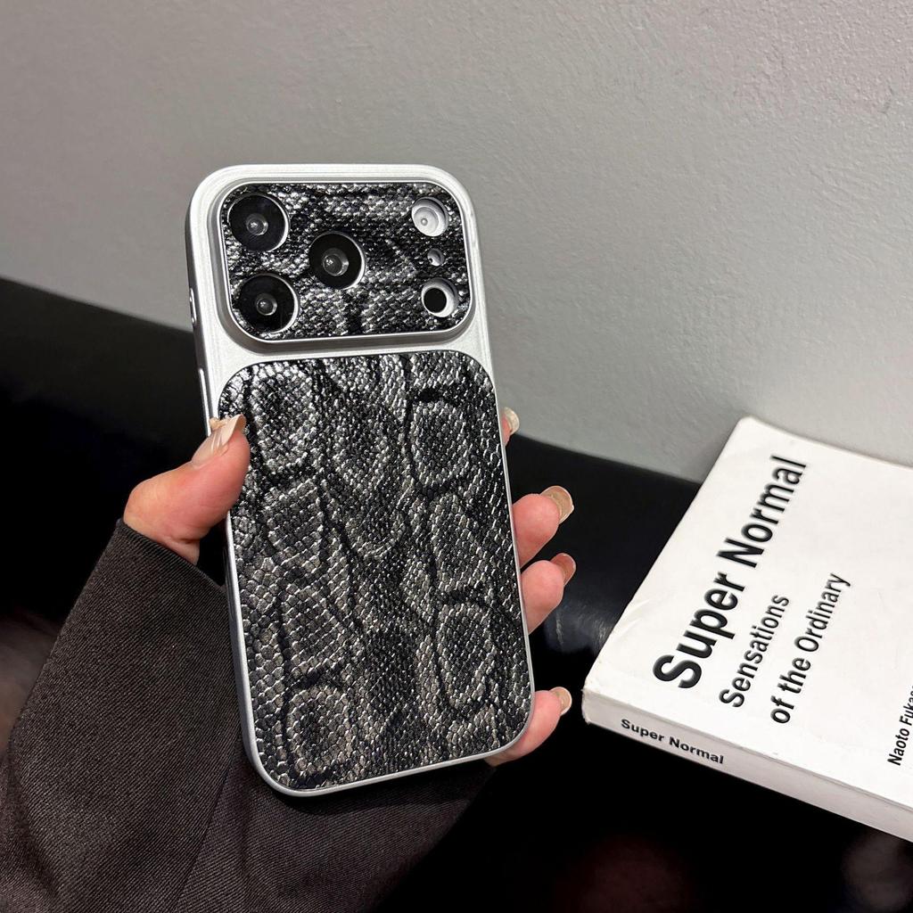 Corning Crocodile Skin Veneer Case for iPhone 17/16 Pro Max