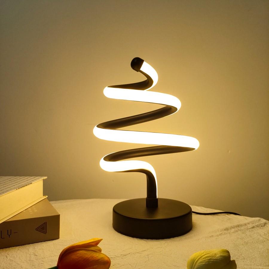 1PC Christmas Tree Modeling Creative Desk Lamp USB Three-tone Light Desk Lamp Decoration