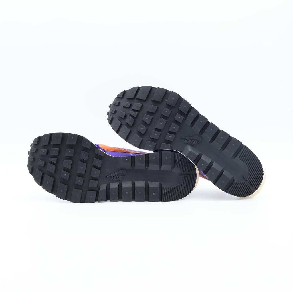 DD1875-500 Nike Vaporwaffle sacai Viola Iris Scuro Arancione Bianco Nero (Da uomo)