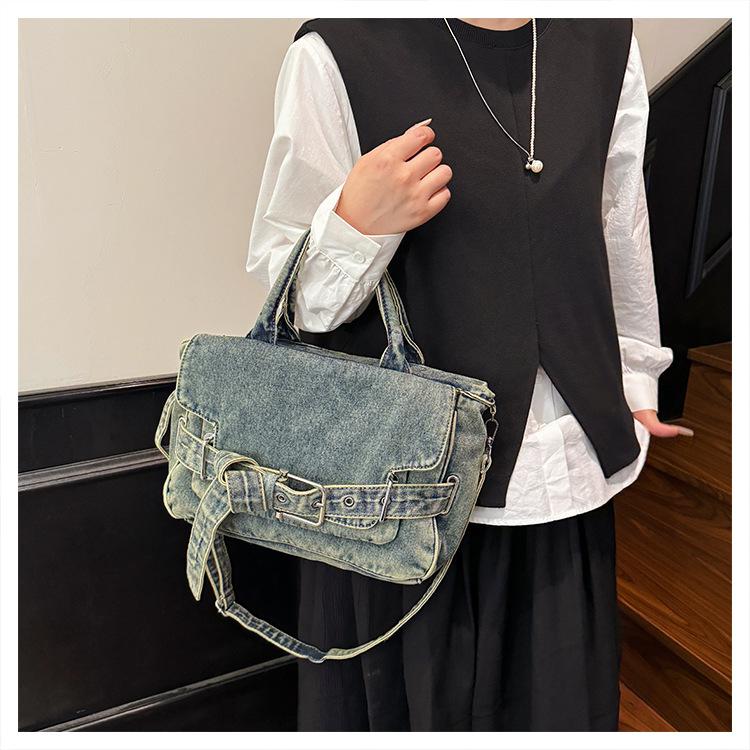 Wash Denim Women Luxury Designer Handbags And Purses New Buckle Design Commuting Shoulder Crossbody Bags Large Capacity Toes