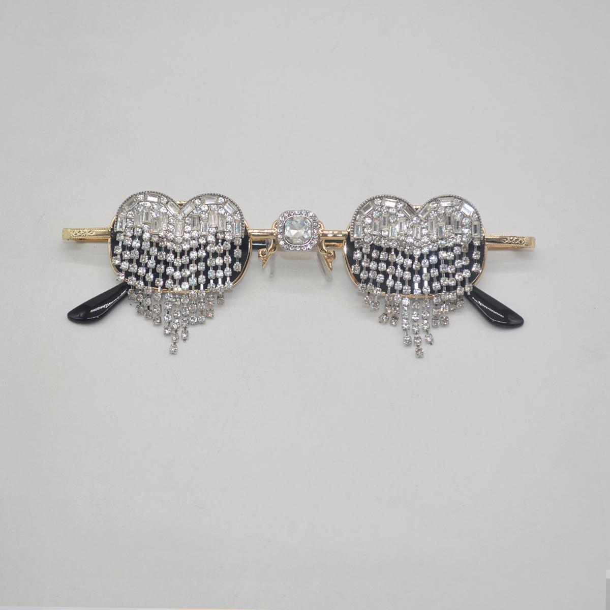 

Simple Versatile Ins Diamond-encrusted Love Heart Sunglasses Sexy Sunglasses Smart Eyeglasses Women