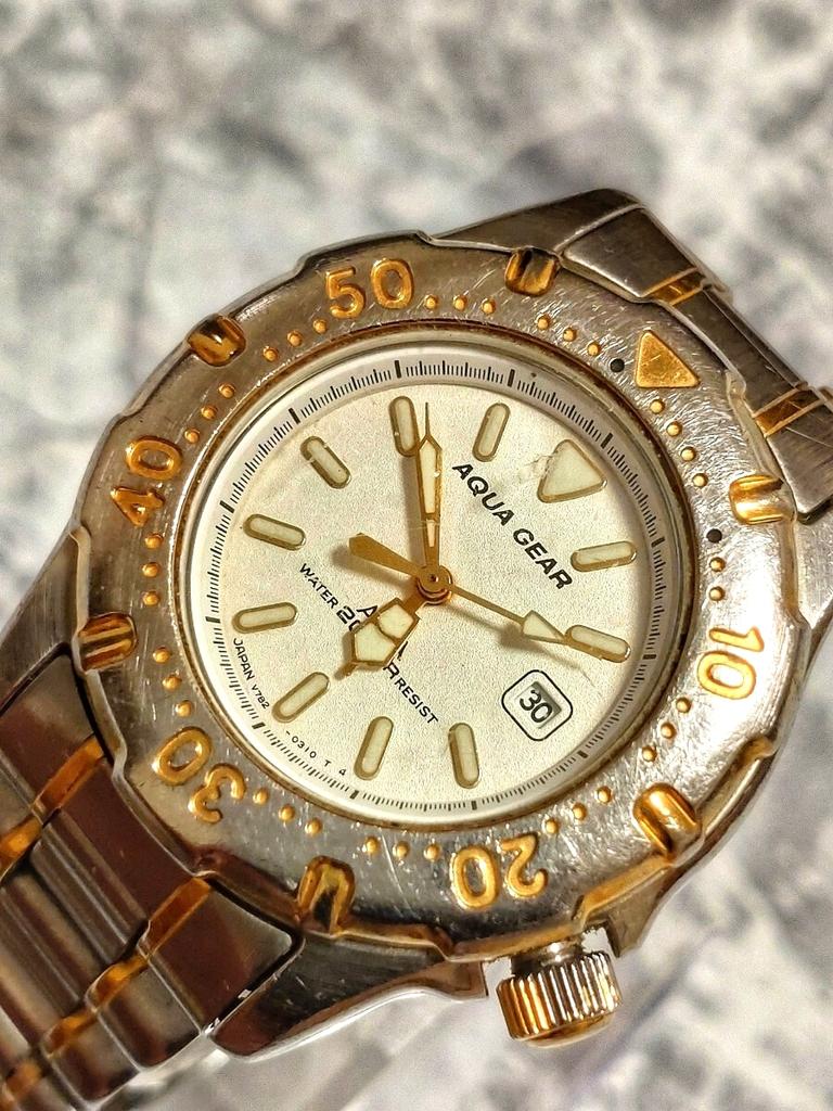 Working new battery SEIKO ALBA Aqua Gear condition, installed. men's/ women's watch, gold/ silver, unisex.