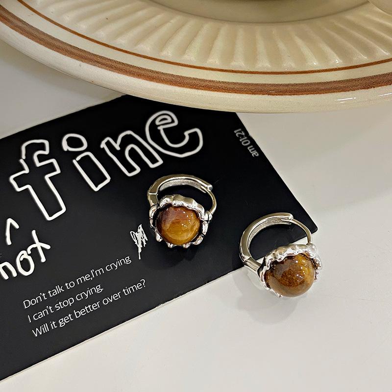 

Серьги-вкладыши из лавы и тигрового глаза, модные, легкие, роскошные, высокого класса, с темперой