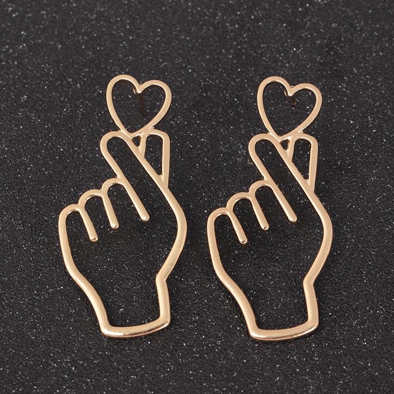 Cute Statement Heart Drop Earrings for Women Vintage Golden Silver Hollow Love Hand Charms Dangle Earrings Jewelry