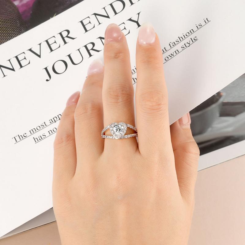 Rrjzz 6x6mm Heart Shape CZ Simulated Diamond Halo Wedding Ring Plated Gold Silver Color Women Engagement Rings Luxury Jewelry