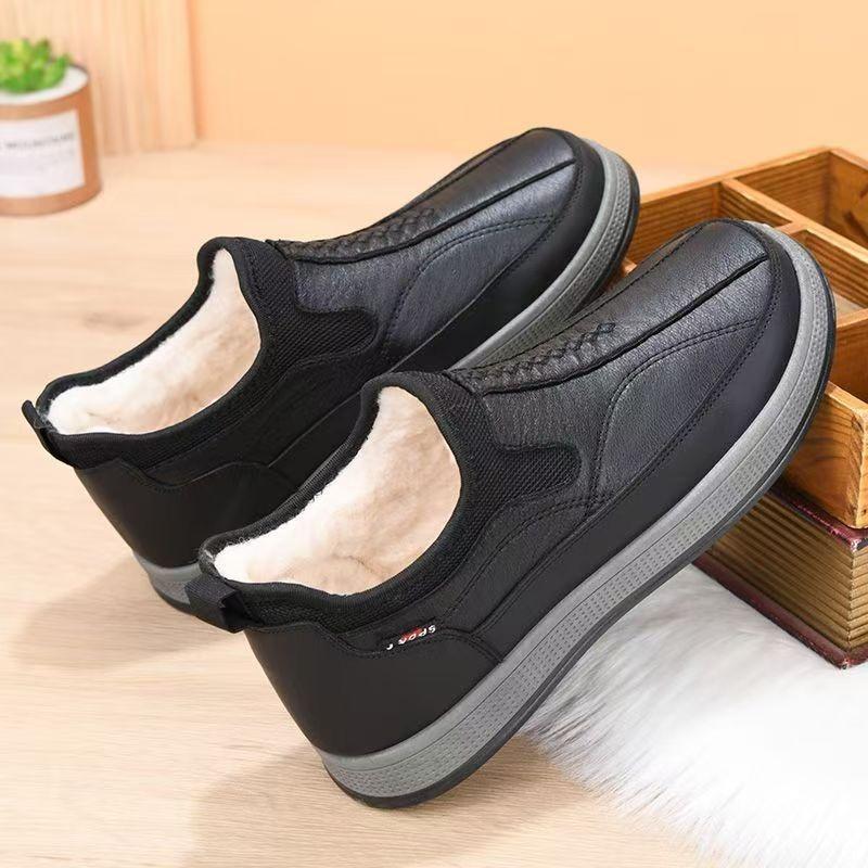 Men's New Winter Leather Snow Boots Fleece Lined Thickened Insulated Flat Heel Height Boost Anti Slip Casual Slip On Footwear