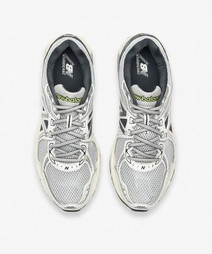 New Balance 860V2 White Black Casual Sneaker ML860SN2 Unisex