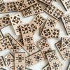 1 Set Quilt Dominoes Set Handcrafted Wooden Engraved Quilt Blocks Tiles Domino Game 2-4 Players Educational Wooden Toy Quilting Gift