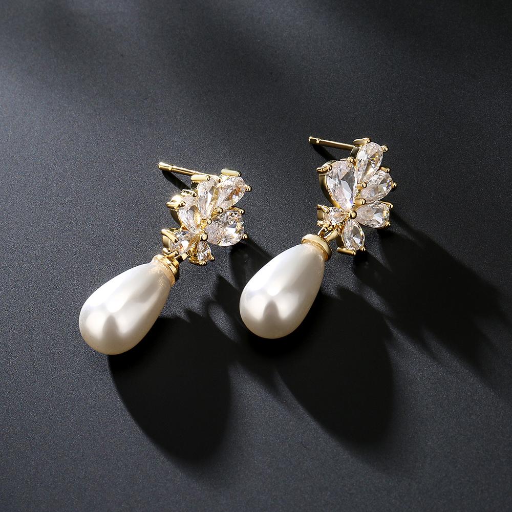 ZAKOL Delicate Chunky Teardrop Imitation Zircon Zircon Drop Earrings for Women White Gold Color Sparkling Crystal Bridal Earring