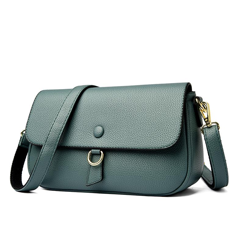 Korean Style Women's Shoulder Bag - Trendy, Textured, Large Capacity Crossbody for Simple Commuting & Fashionable Look