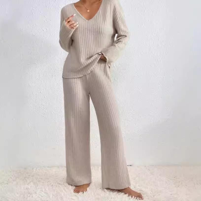 Women's Set of Loose Casual Long-sleeved V-neck Pit Striped Brushed Top and Trousers 2-piece Set