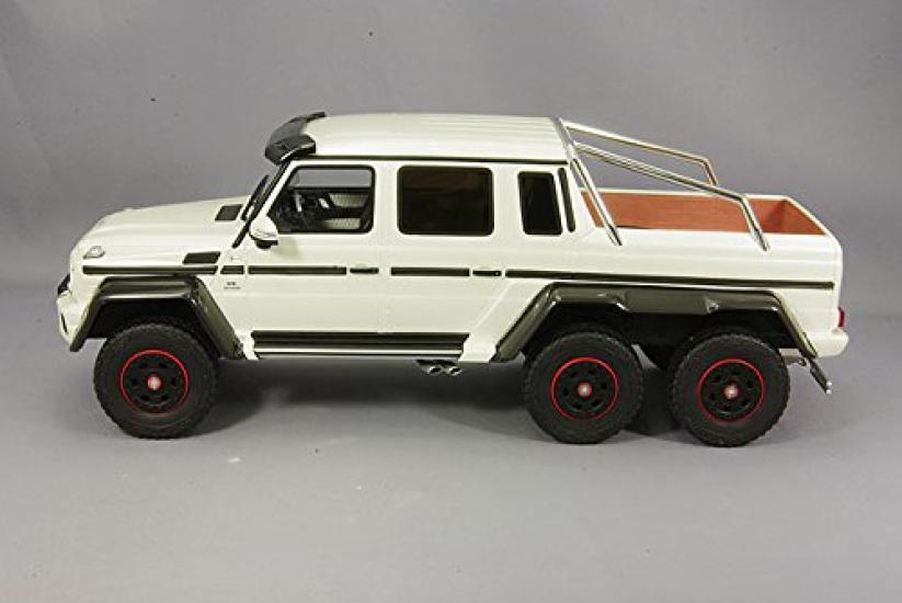 GT Spirit Mercedes Benz G63 AMG 6x6 2014 White 1/18 Digi-nomistic