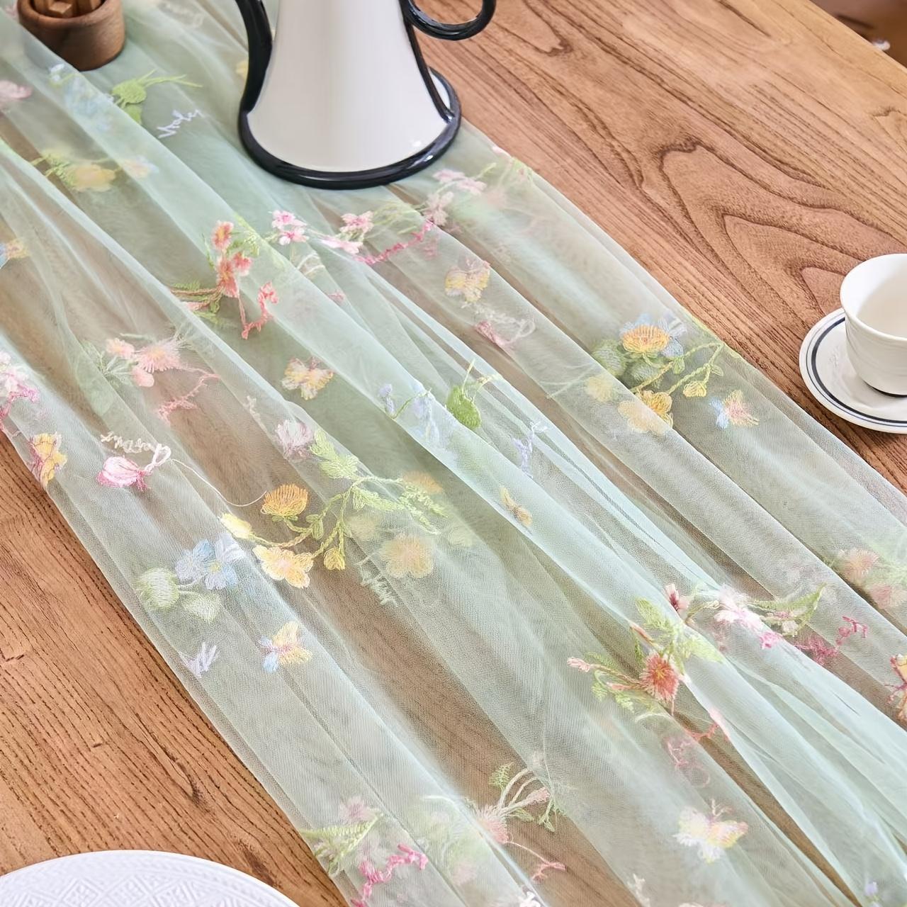 

Embroidered Sage Green Tulle Table Runner, Adorned With Butterfly And Floral Embroidery – Transparent Rectangular Spring Decoration For Weddings 39.37inch * 28.35inch трава зеленый