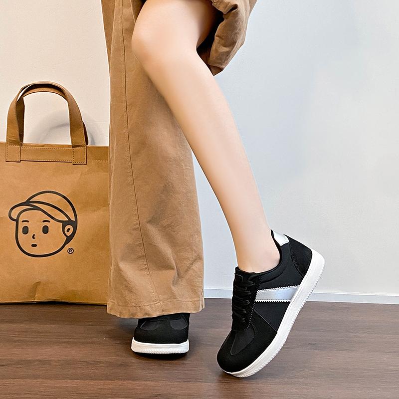 TUINANLE Girls Casual Chunky White Platform Sneakers Women Wide Toe Flat Sports Walking Shoes