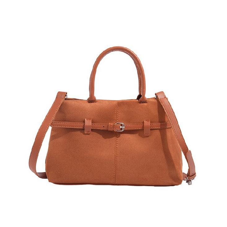 

2025 Сумка в стиле интернет-знаменитости для женщин, Сумка Melad в стиле ретро с матовой пряжкой на ремне, Сумка на плечо, Сумка через плечо, Сумка-тоут коричневый