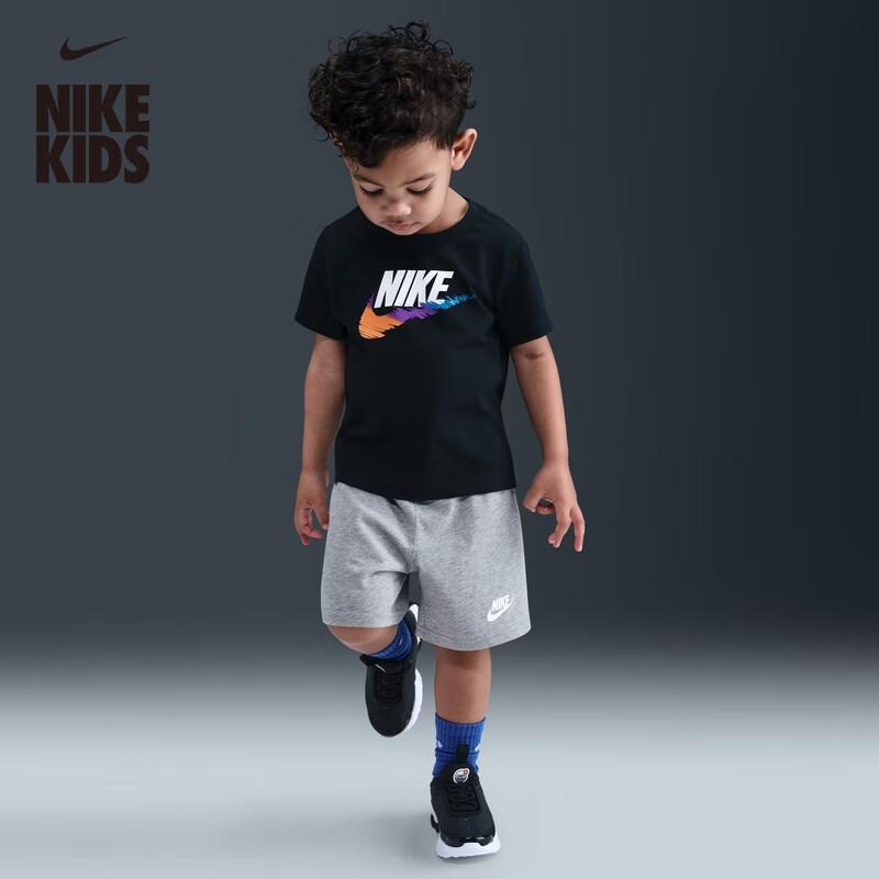 

Nike Baby/Toddler Summer T-Shirt and Shorts Set II6485 100 3T