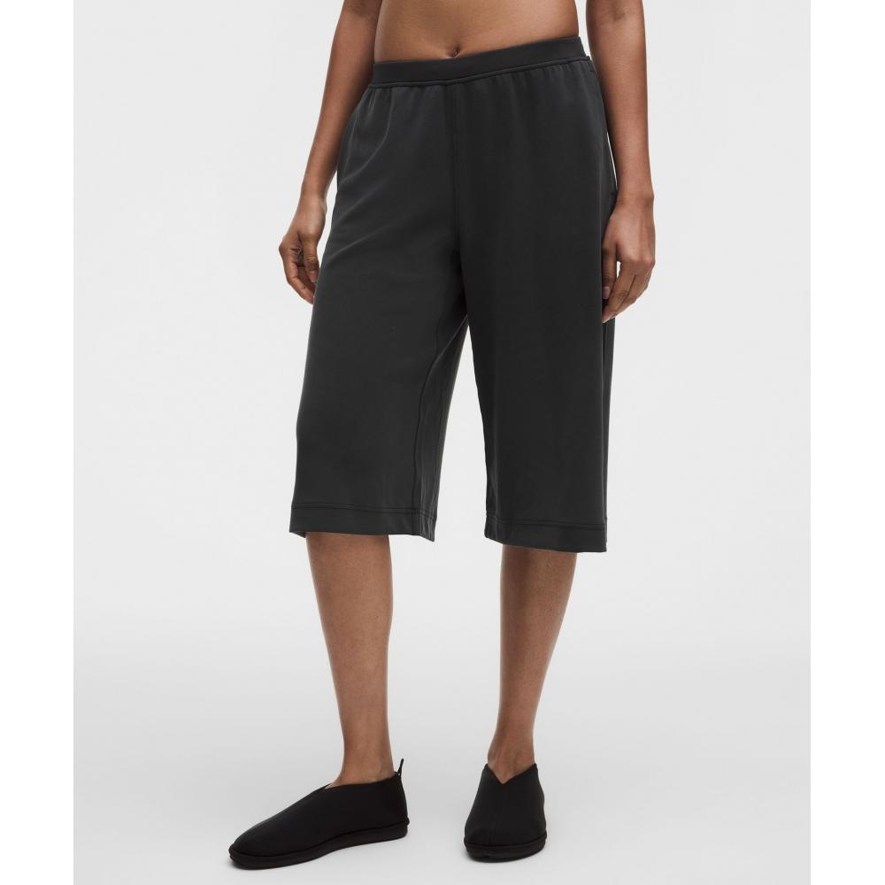 Lullulemon Lightweight Softstreme Mid-Rise Crop Pants Blk