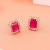 Designer-Ohrstecker Estele in quadratischer Form mit Roségoldbeschichtung und Rubinsteinen, CZ für Damen