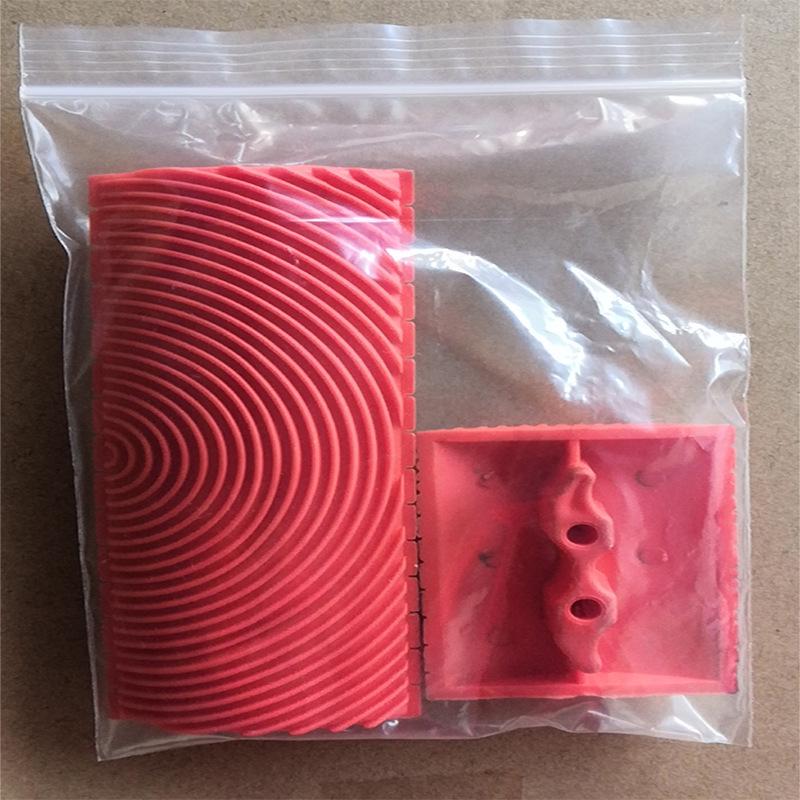 

Валик с текстурой дерева и инструмент для нанесения покрытия