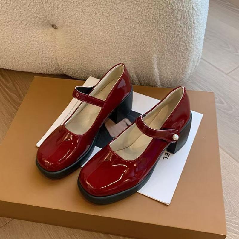 

Туфли Мэри Джейн на толстом каблуке с жемчужной пряжкой, летние новые туфли женские на высоком каблуке с открытым верхом, универсальные повседневные женские туфли 41 бордовый