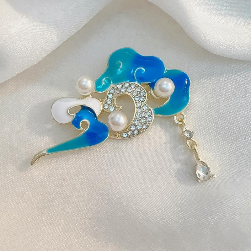 

Exquisite Chinese Style Auspicious Cloud Brooches For Women Clothing Coat Party Accessries Gifts