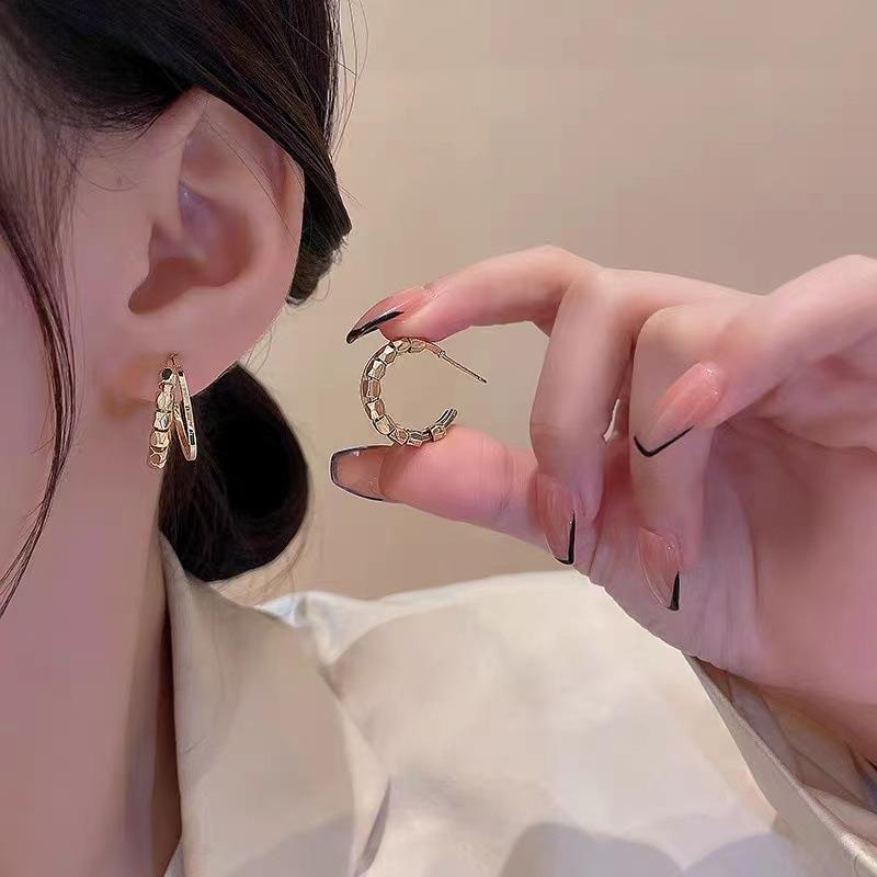 Y2K Style Metal Ball Circular Hoop Earrings for Women Exaggerated Design Bilayer Round Personality Accessories Fashion Jewelry