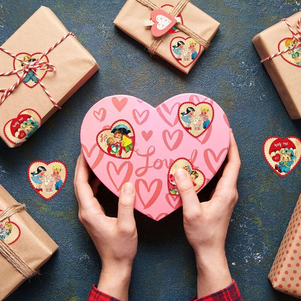 500Pcs Valentine's Day Stickers Heart Shape Sealing Labels 1 Inch Stickers Roll  Gift Packaging