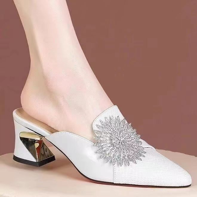 Rhinestone bag head slippers women's new summer wear thick heel fashion versatile half drag